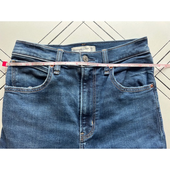 Abercrombie & Fitch The Flare Ultra High Rise Jeans Women's Size 26 Denim Preppy - Picture 9 of 10
